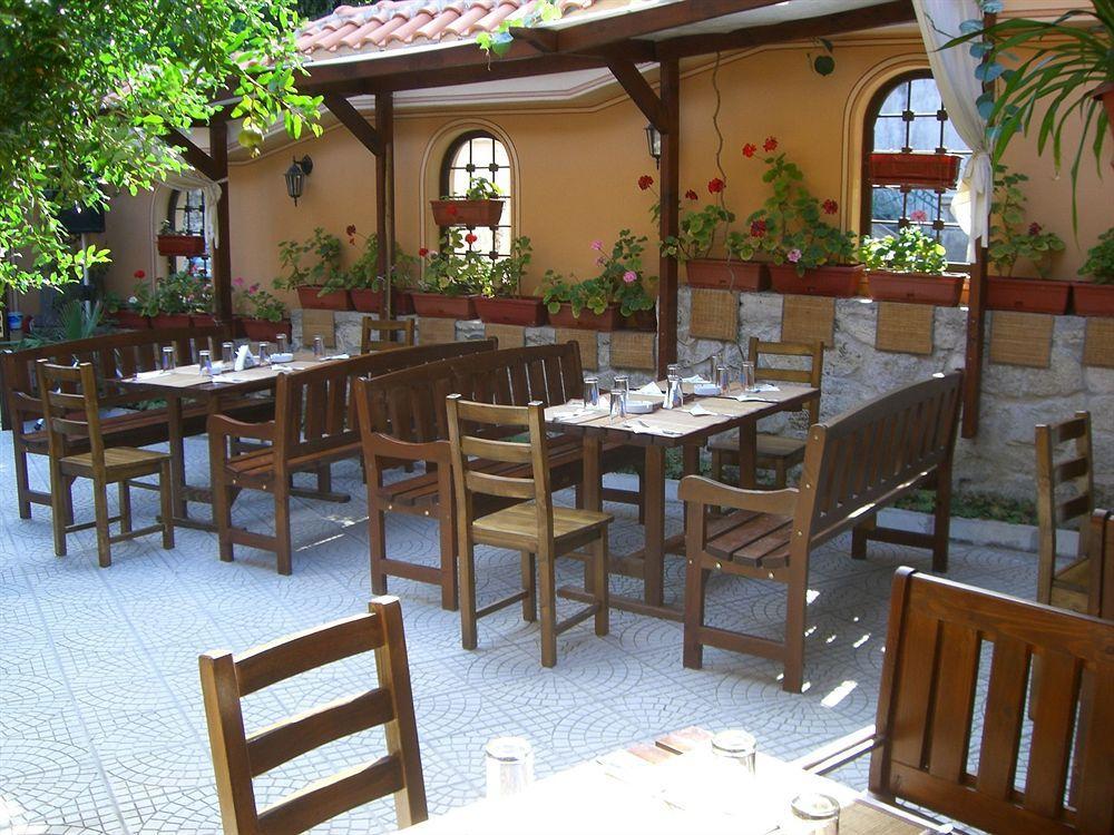 Family Hotel at Renaissance Square Plovdiv Extérieur photo
